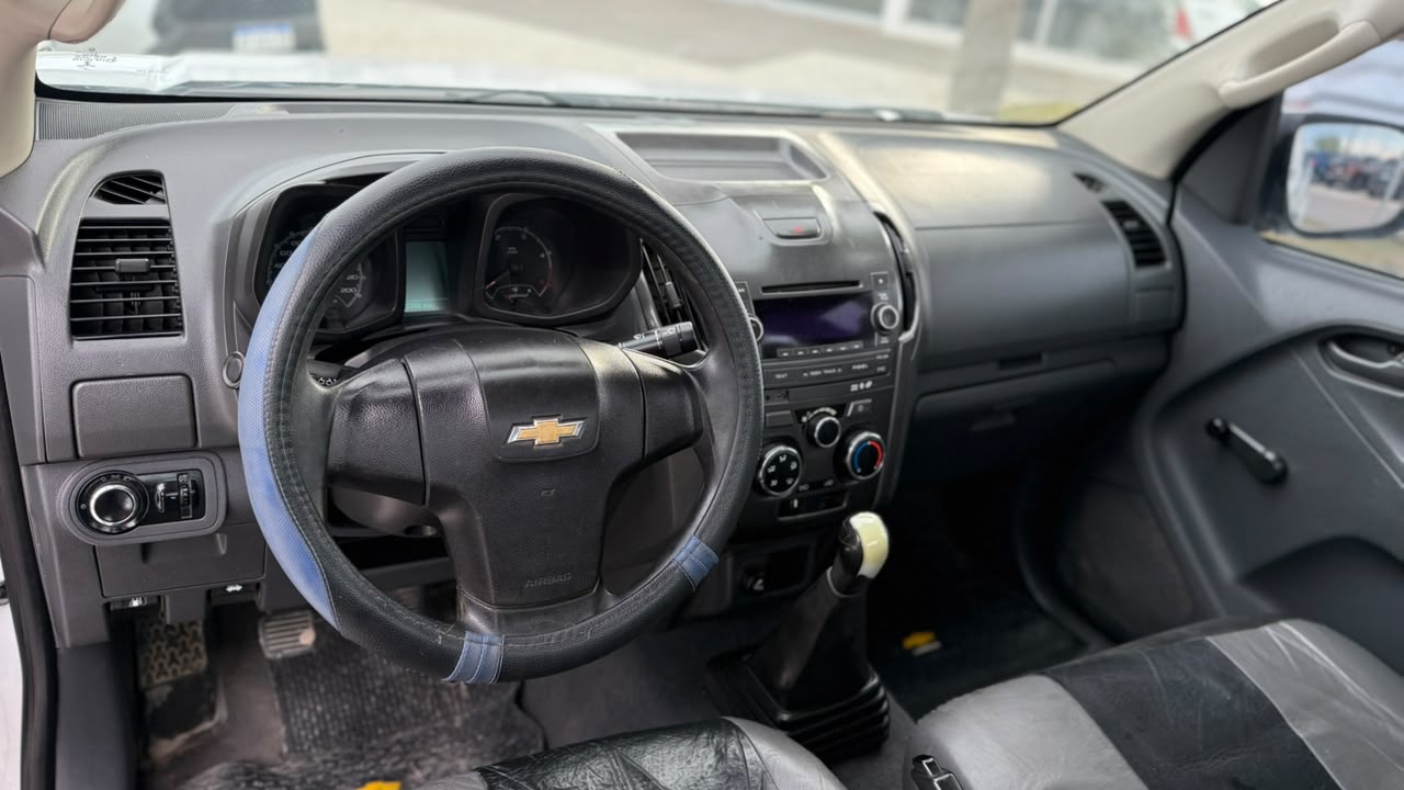 CHEVROLET - S-10  2.8 LS 4X2 CABINA SIMPLE  - MANUAL  - 2015